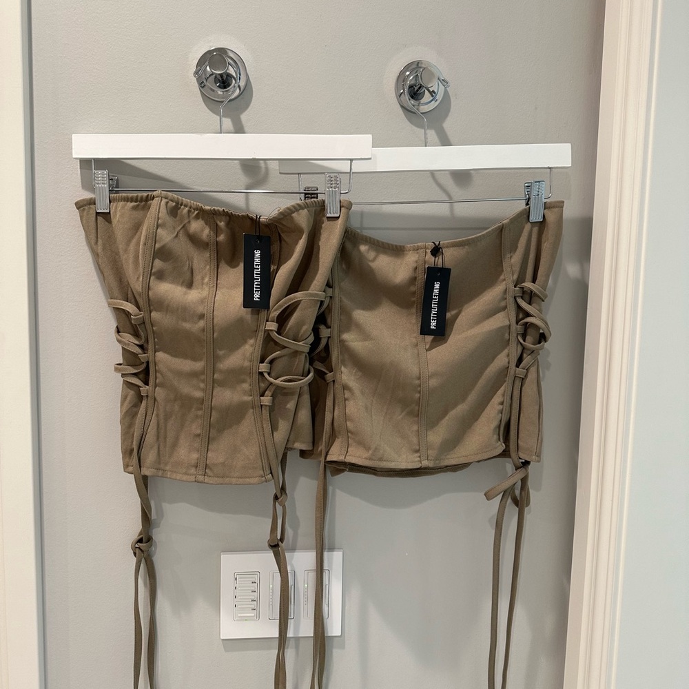 Pretty little thing 2 piece set. Adjustable ties on the side.